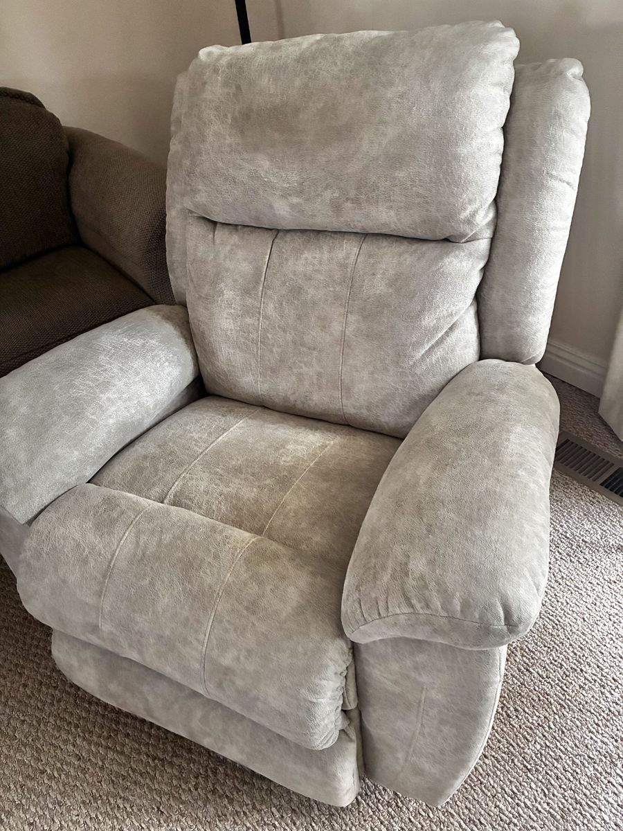 Newer Lazy Boy Recliner