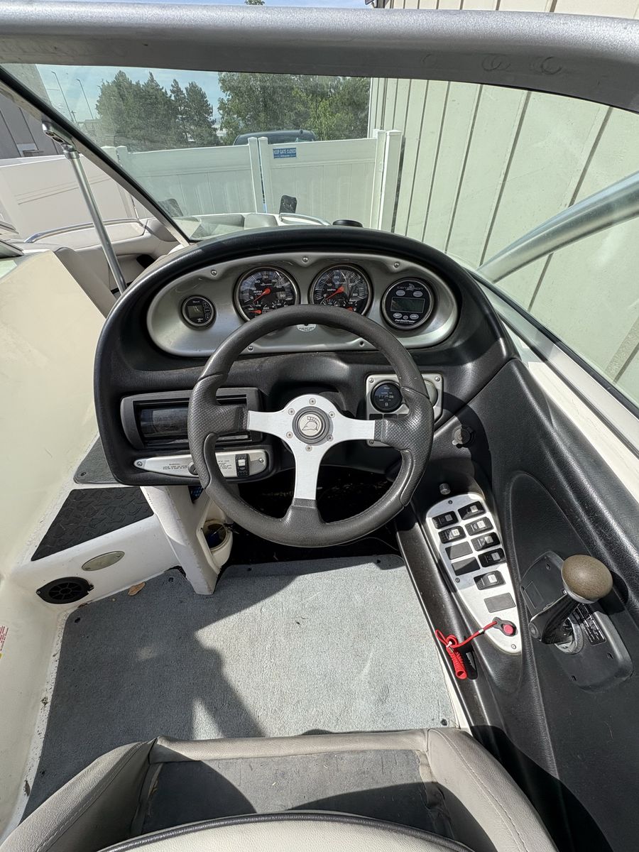 Main image 6