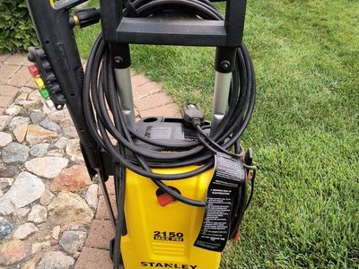 Stanley SHP 2150 Electric Pressure Washer 2150 PSI Max w/ Nozzles