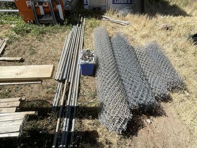 Chain link fence and rolling gate