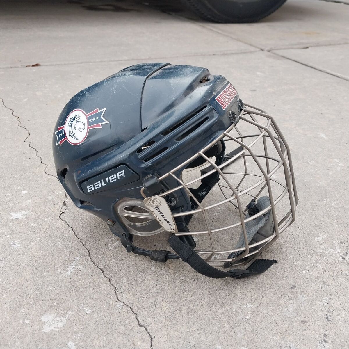 youth hockey helmet and mask