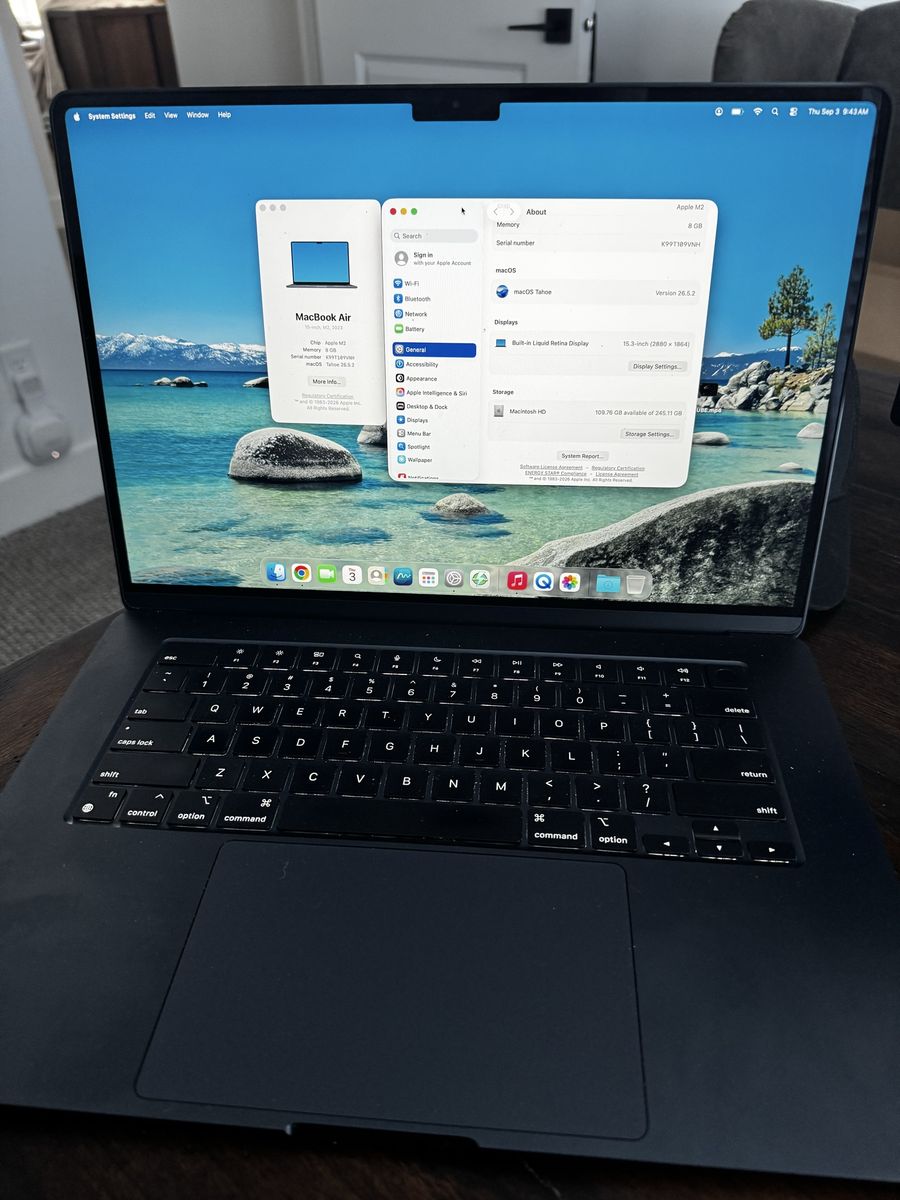 Apple MacBook Air 15-inch M2 8GB RAM 256GB SSD Midnight