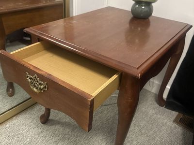 End table