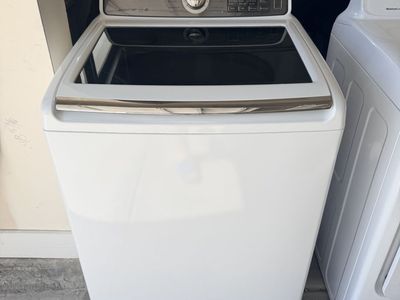 Samsung White Top Load Washer and Electric Dryer Set