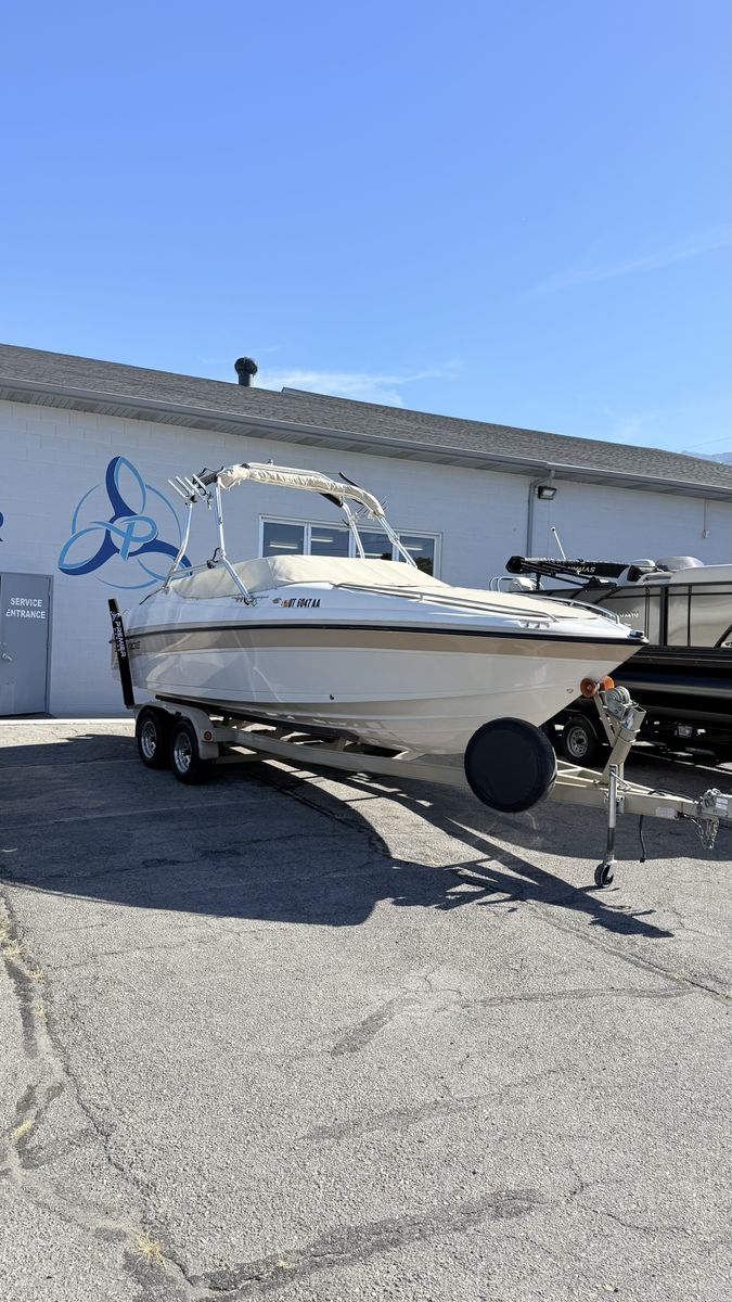 2001 Ebbtide 2300 Bowrider 5.7Gxi