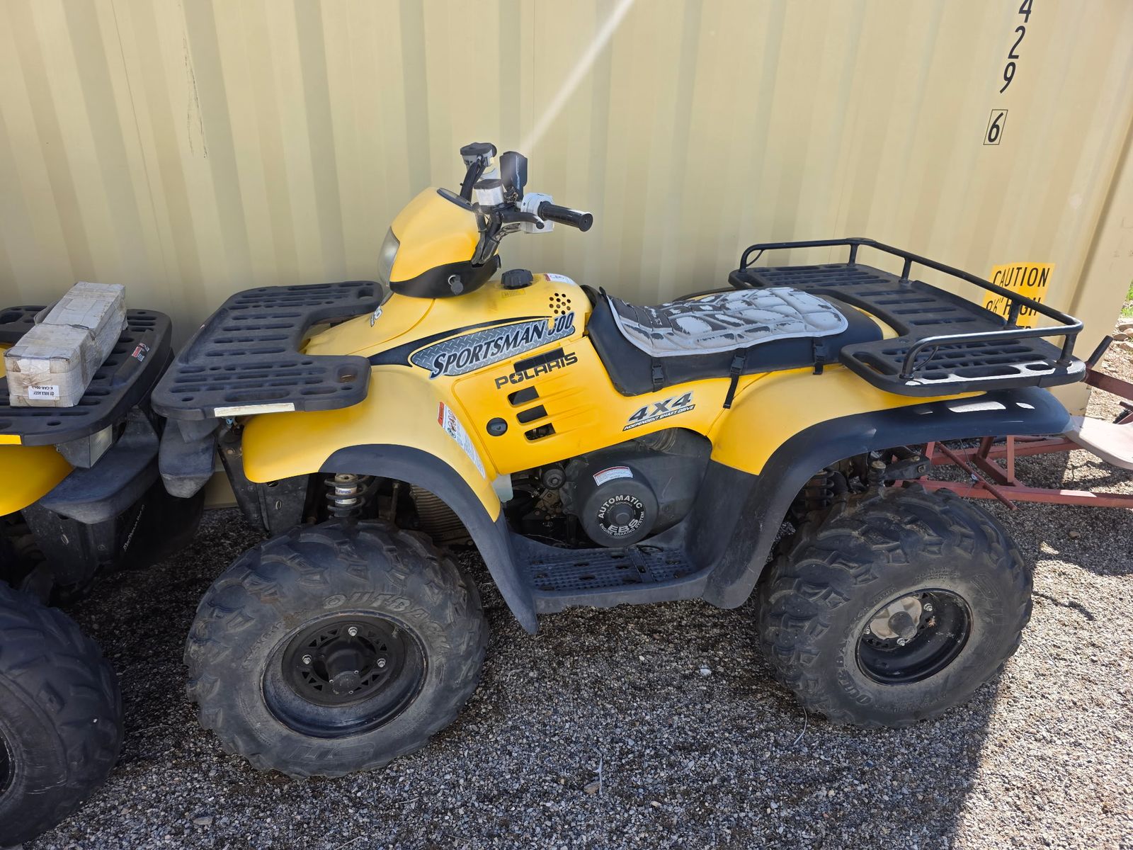 2 x 2000 Polaris Sportsman 500 – Runs, Needs a Little Work – Priced to Sell