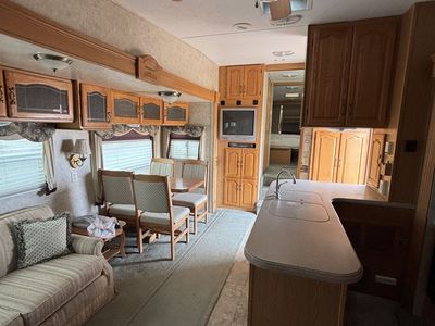 Fifth Wheel Trailer