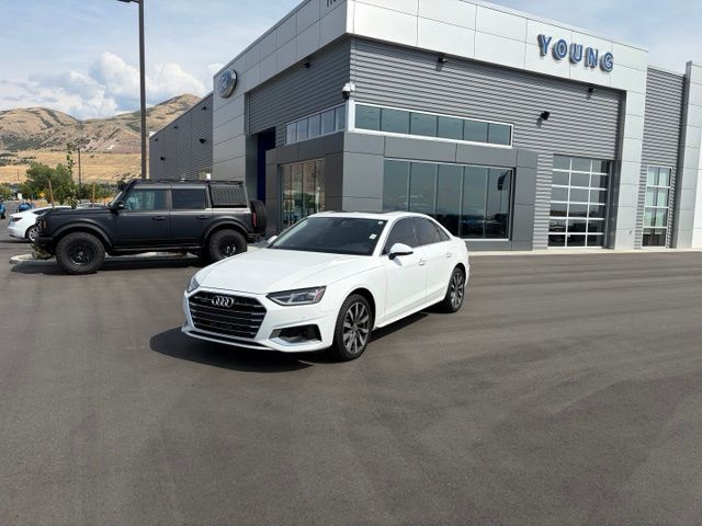 2021 Audi A4 quattro Premium 40 TFSI
