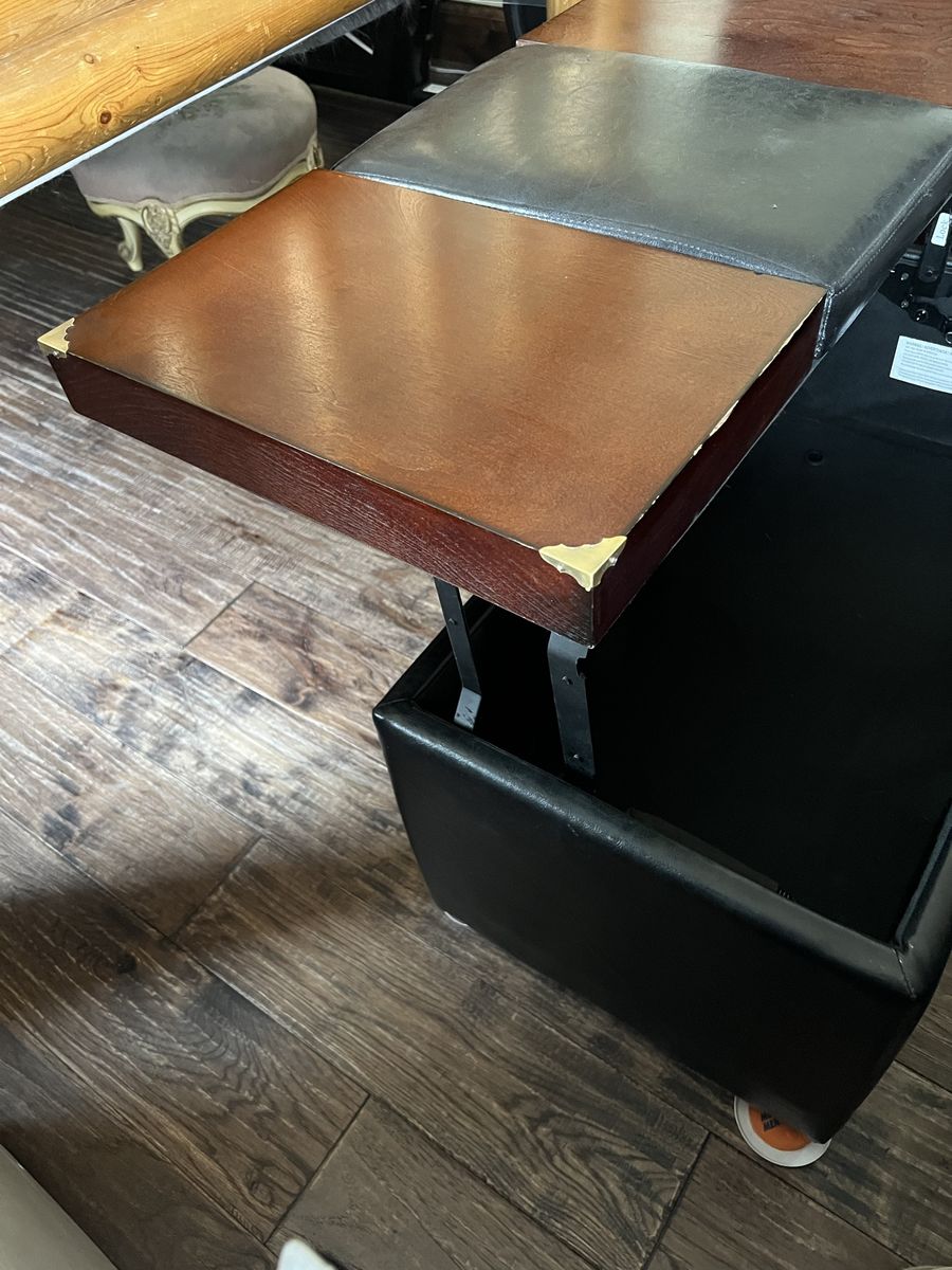 Main image 8
