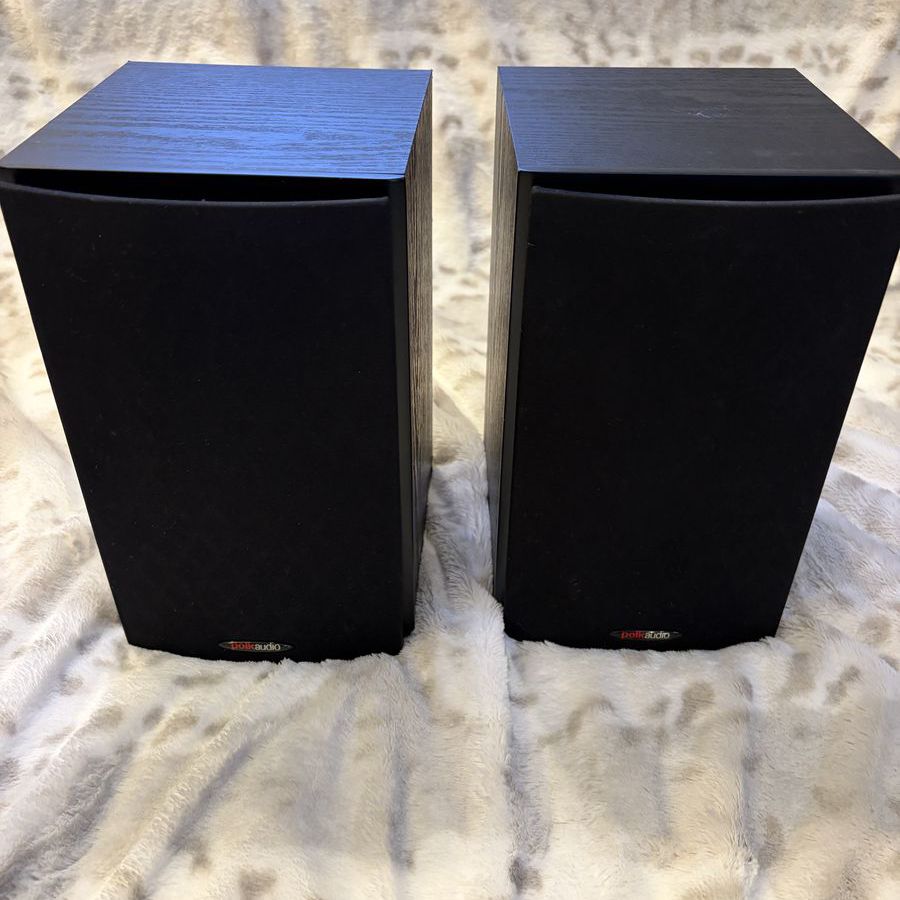 Pair, Polk T15 Speakers