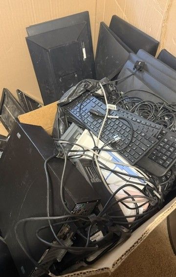 ️ HUGE Friday & Saturday Garage Sale – Electronics, Business Equipment, & Household Items!