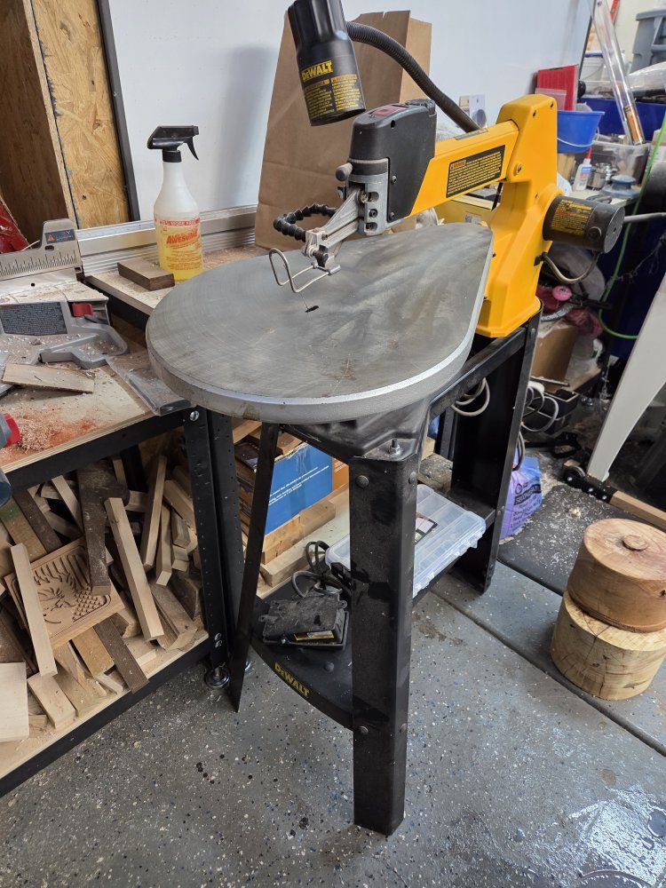 DEWALT DW788 Variable Speed 20" Scroll Saw with Stand and Bosch Blades
