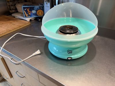 Cotton candy machine