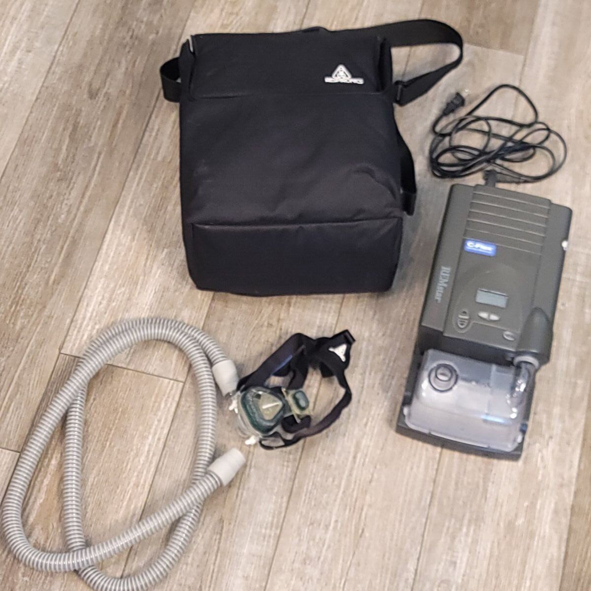 Respironics Remstar Pro 2 CPAP w/ C-Flex Mask Bag