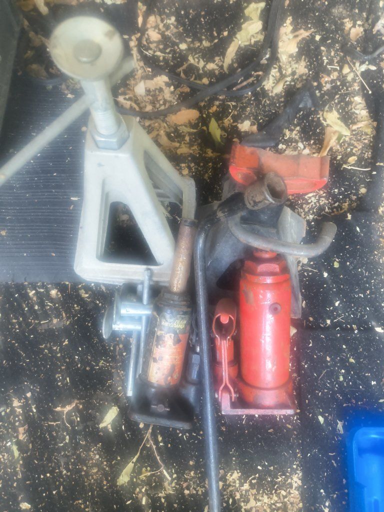 Assorted Automotive Hydraulic Bottle Jacks and Jack Stand Lot