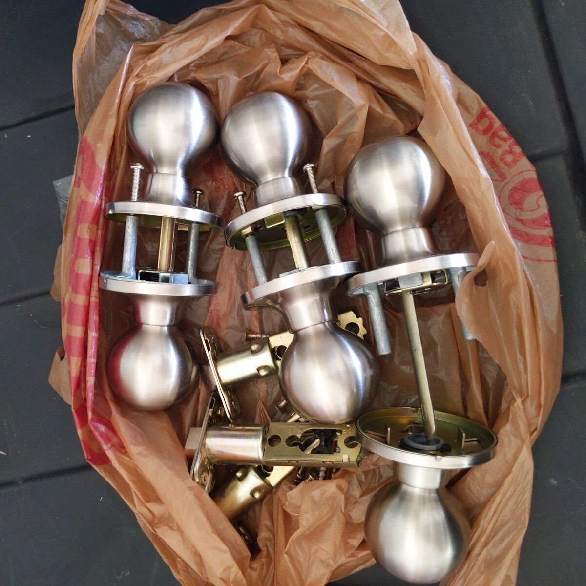 Kwikset Satin Nickel 3 Doorknobs Very Nice!