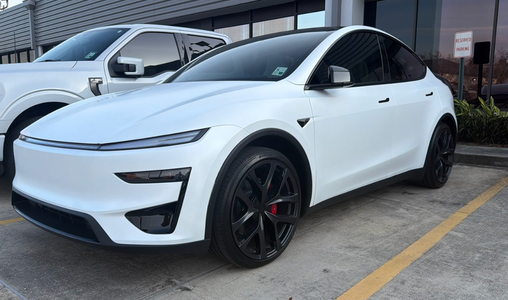 2026 Tesla Model Y Performance