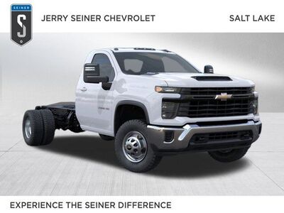2026 CHEVROLET SILVERADO 3500HD CC Work Truck
