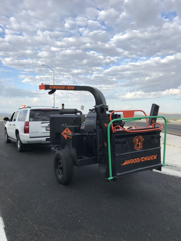 Duetz Diesel 12 Woodchuck Hyroller 1200 Chipper