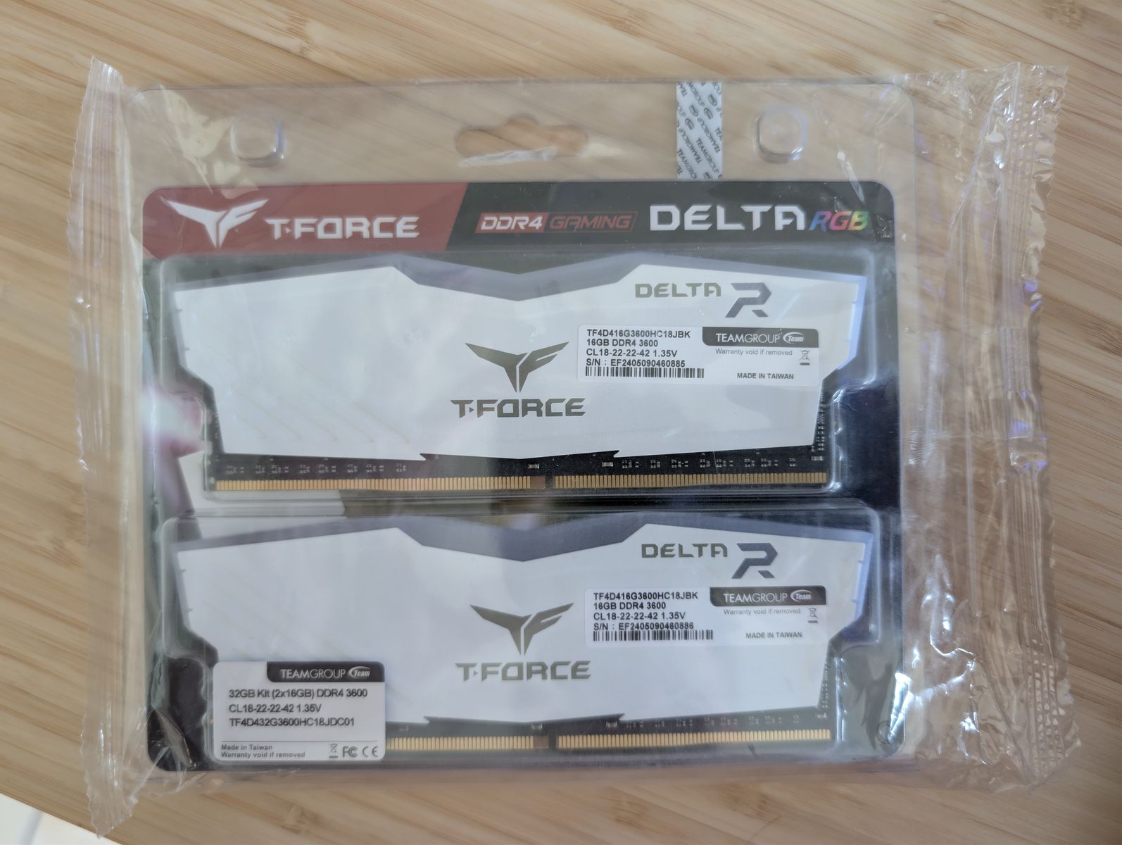 32GB DDR4 PC4-3600 CL18-22-22-42