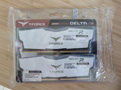 32GB DDR4 PC4-3600 CL18-22-22-42