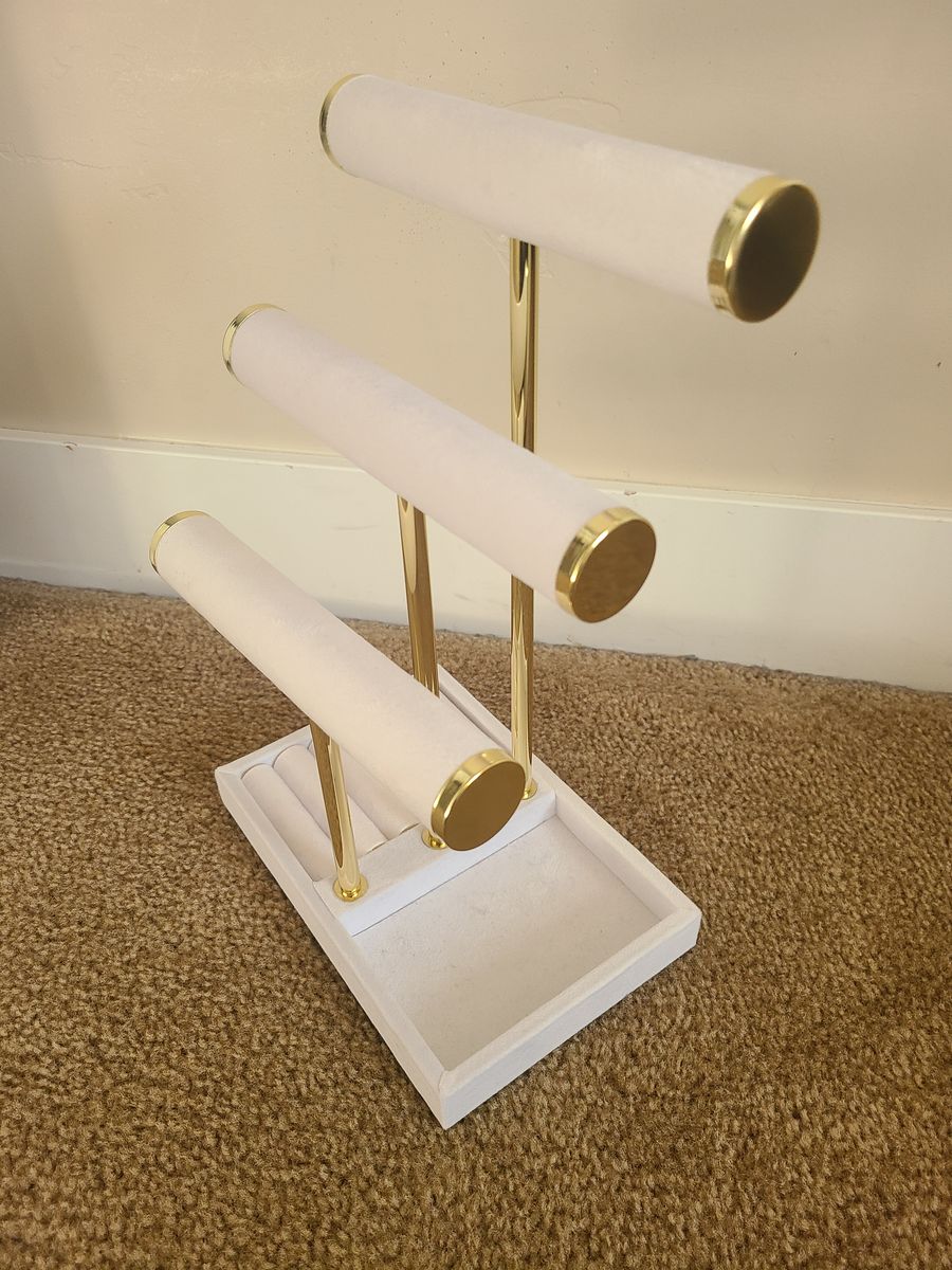 Jewelry holder