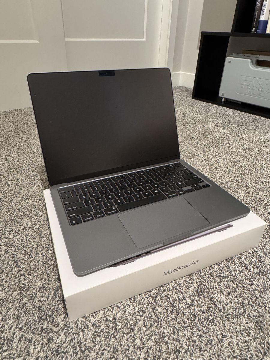 MacBook Air M2