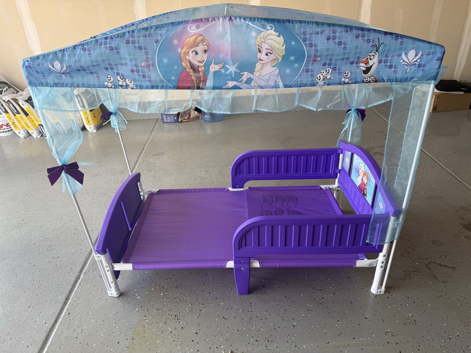 Disney Frozen Toddler Bed with Canopy