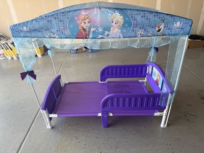Disney Frozen Toddler Bed with Canopy