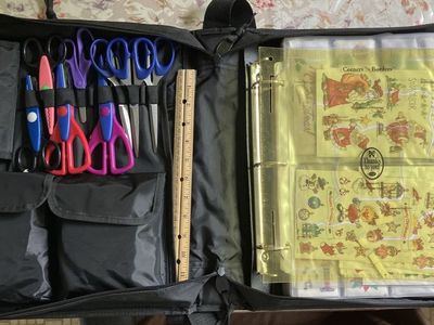 CM Creative Memories Large Black Craft & Scrapbooking Organizer Bag w/ Scissors, Ruler & Christmas Stickers plus many templates