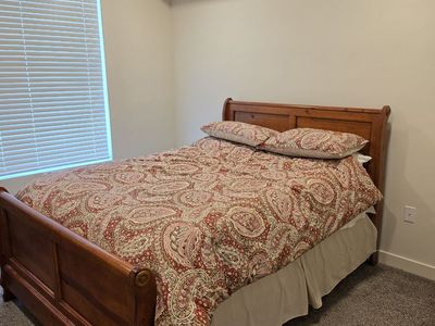 Queen Bed (Mattress, Box Spring, Nice Wood Bed Frame)