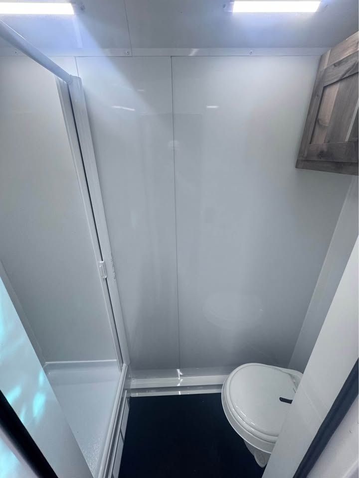 Main image 11