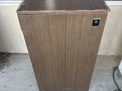 GE Compact Mini Fridge