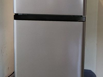 Hisense 3.1 Cu. Ft. 2-Door Mini Fridge Refrigerator with freezer. Stainless Steel Look (HRT031AVE)