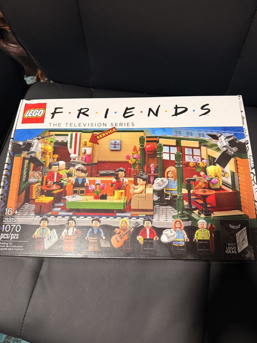 Friends Lego set Central Perk