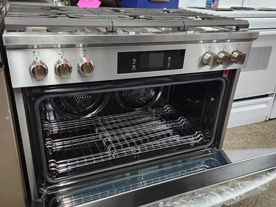 STUNNING BRAND NEW! FRIGIDAIRE GALLERY 36" GAS SLIDE IN RANGE!