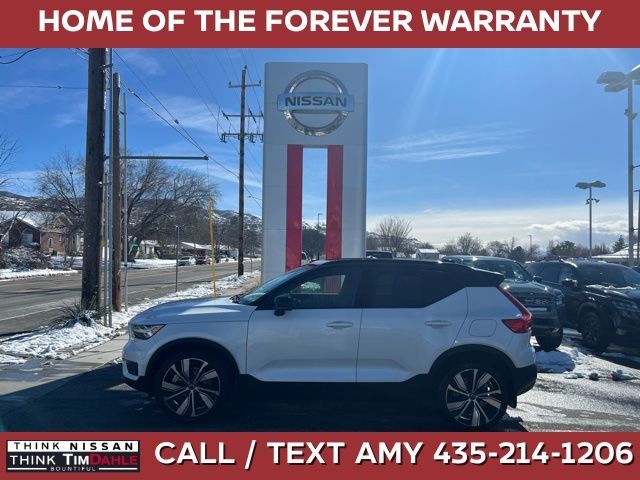 2022 Volvo XC40 Recharge Twin Ultimate