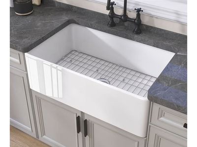 NEW Farmhouse Kitchen Sink