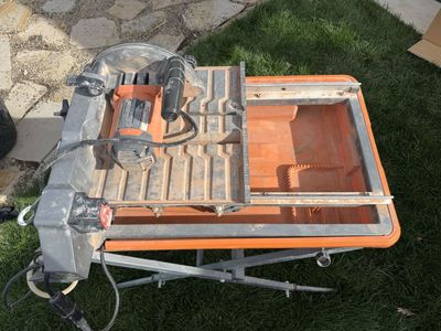 Rigid tile saw