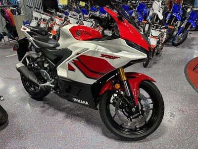 2026 Yamaha YZF-R3 ABS
