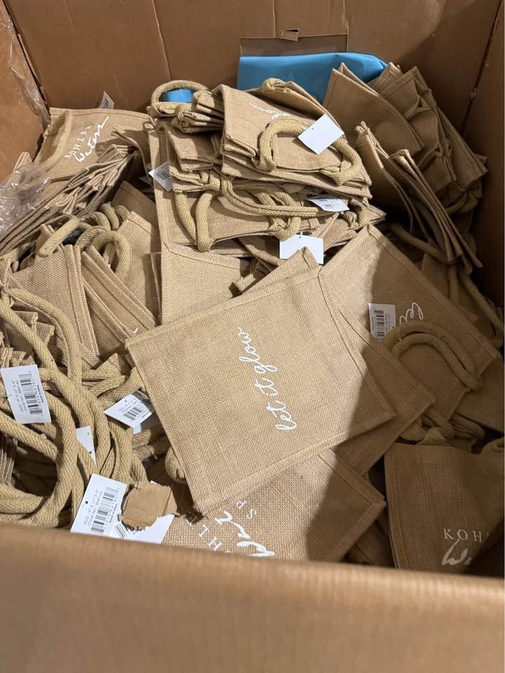 Spa Bags (over 1,000) - Great Quality Bulk Purchase