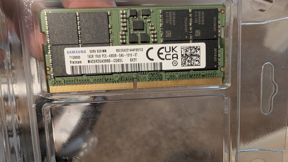 SAMSUNG 16GB DDR5 500MM RAM M42S2RGA3BB0-CQKOL - New Laptop Memory Module