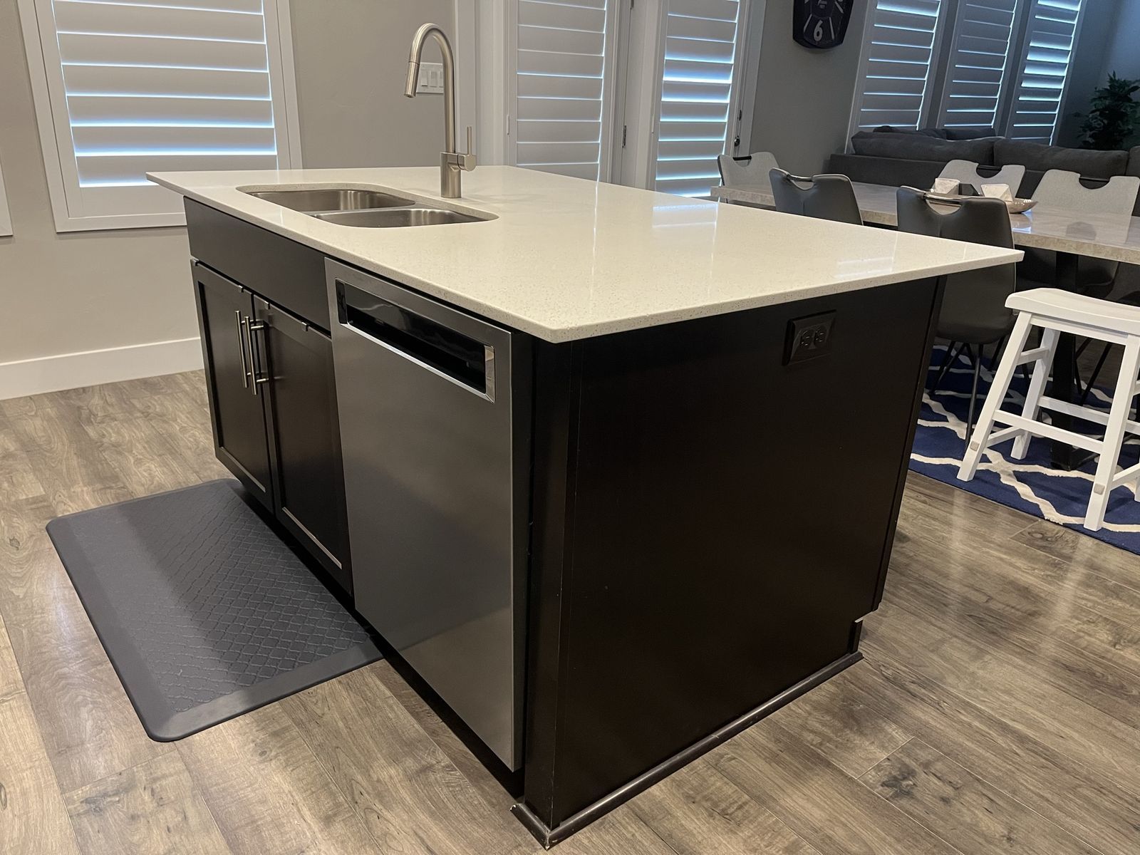 Kitchen Island w/Granite Countertop and Sink