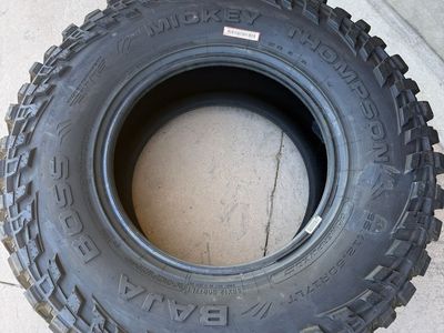 35x12.5x17 Tire