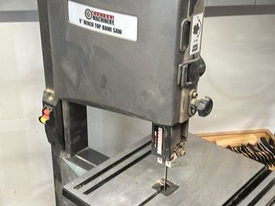 Central Machinery 9 in. Benchtop Band Saw