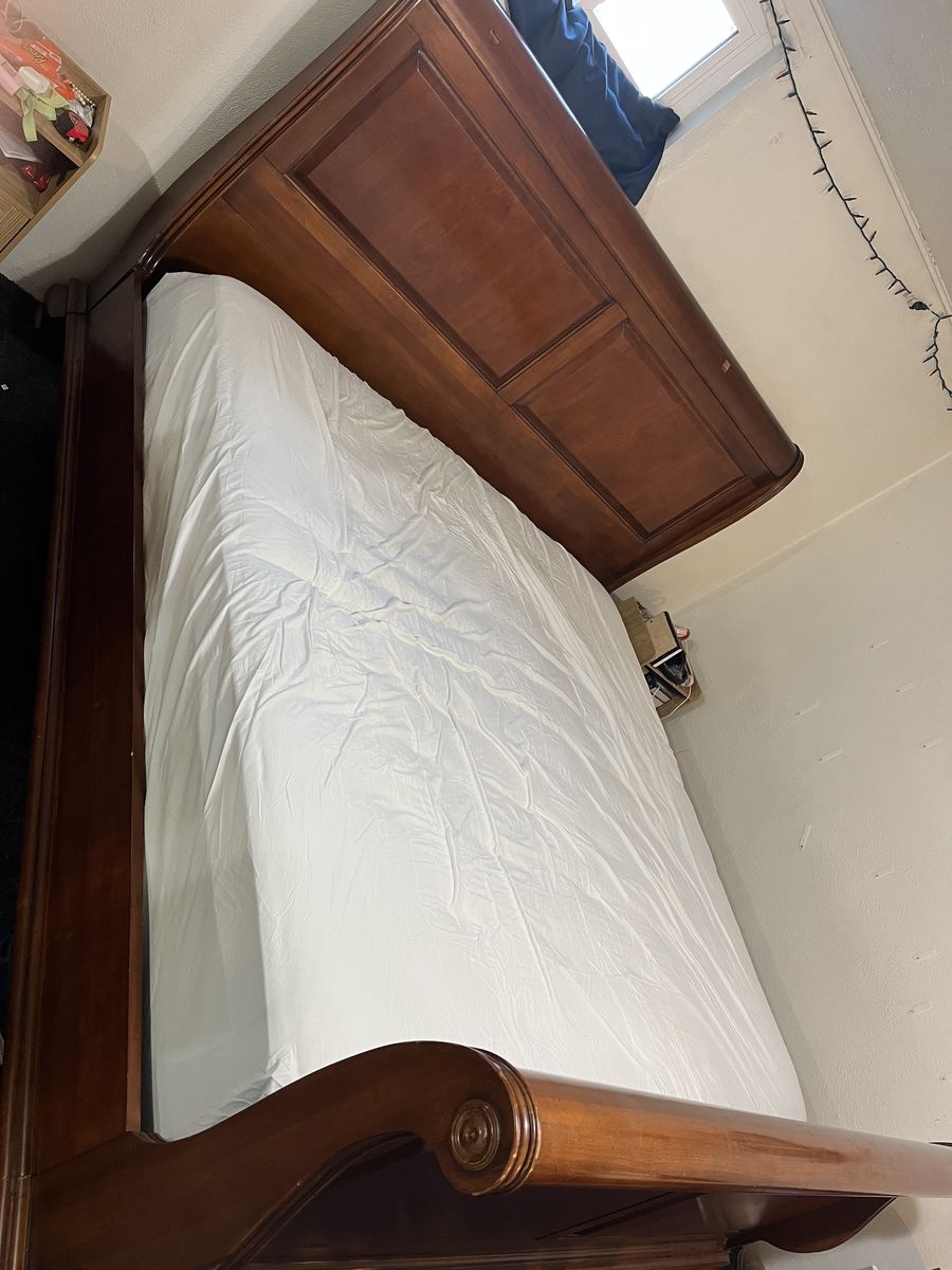 Main image 3
