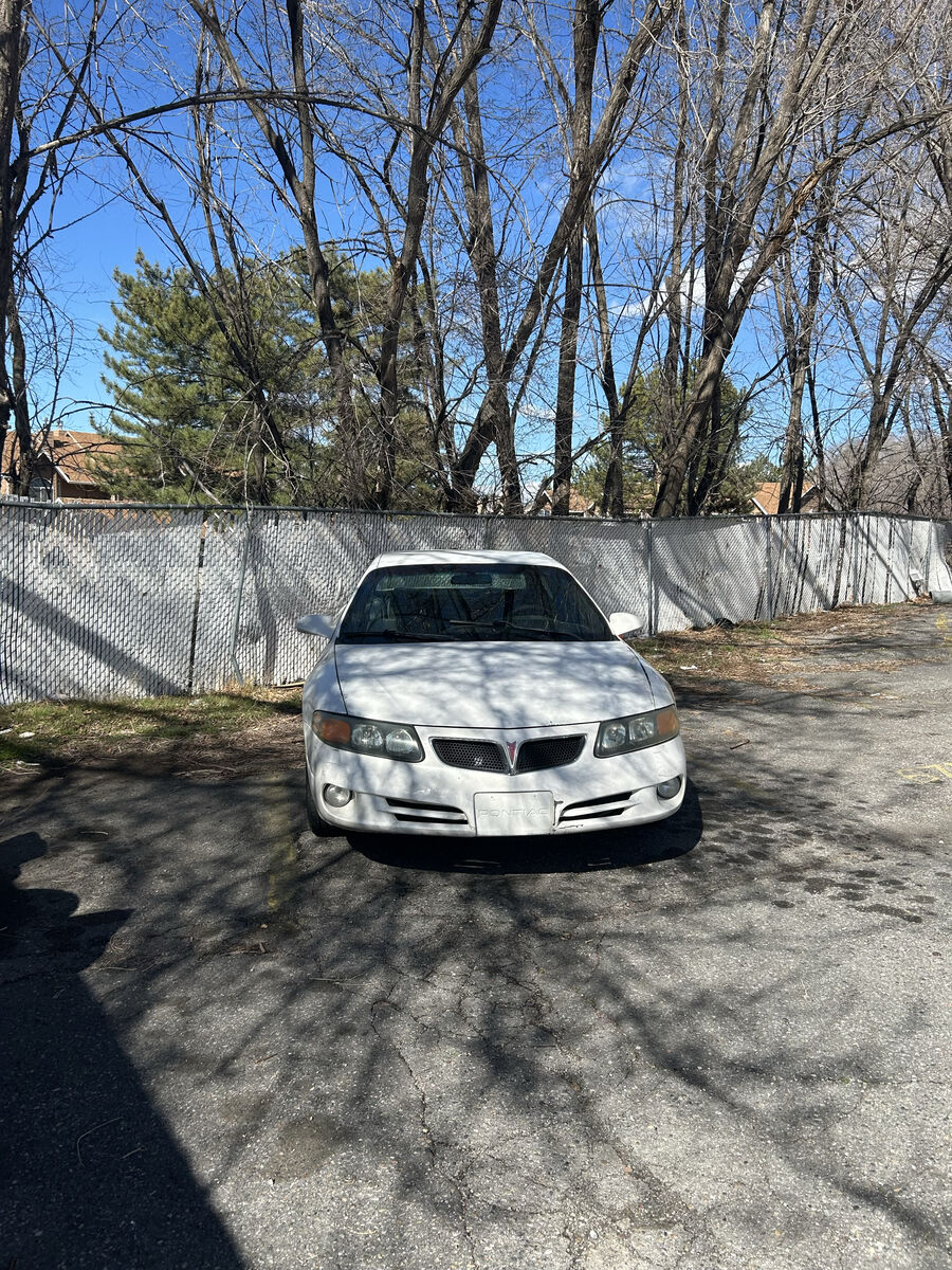 2004 Pontiac Bonneville 