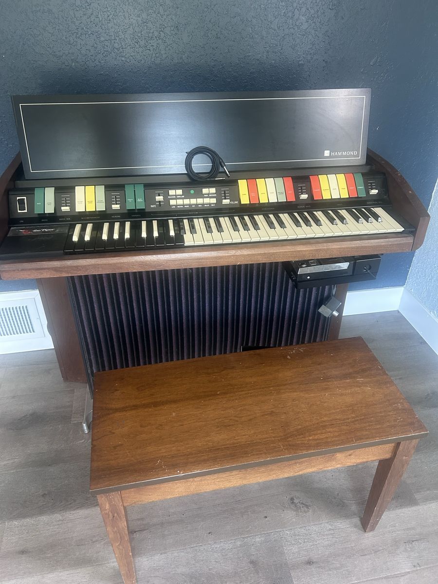 Vintage Hammond Organ with Bench - Classic Electronic Keyboard Instrument