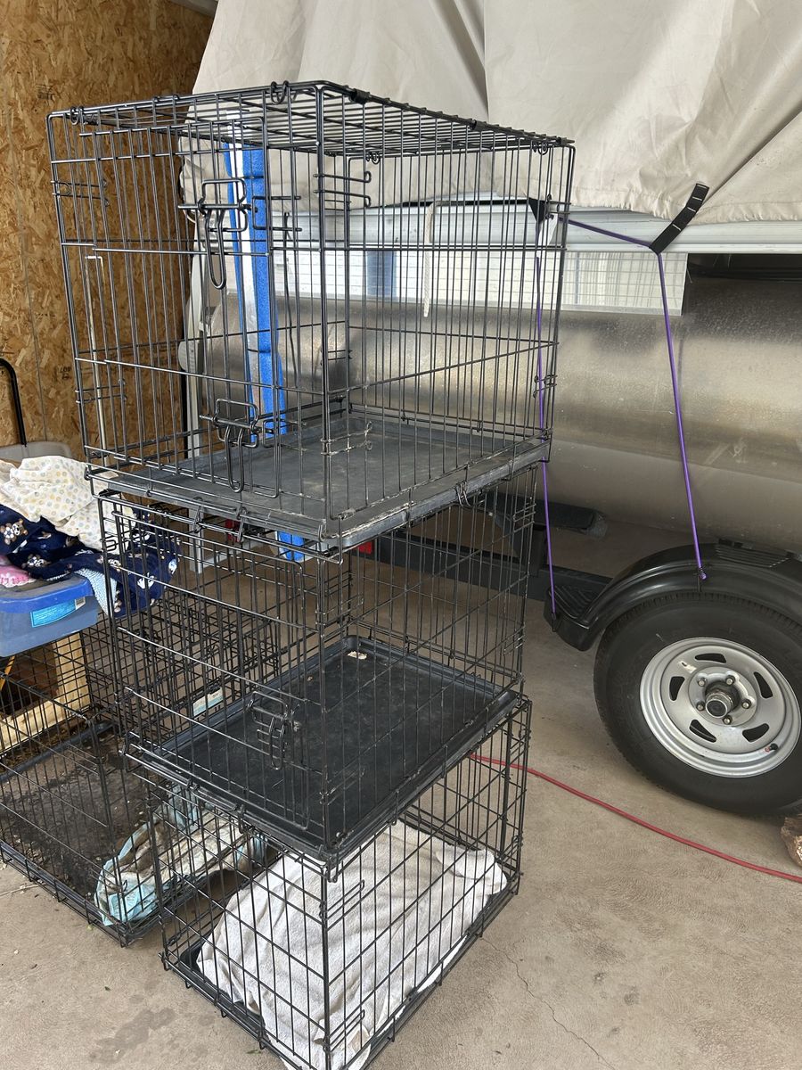 Wire dog crates