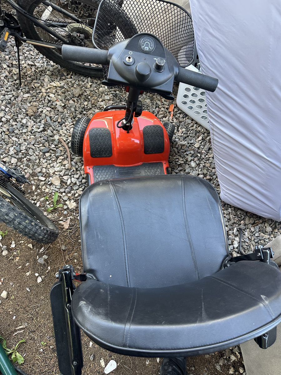 Mobility scooter